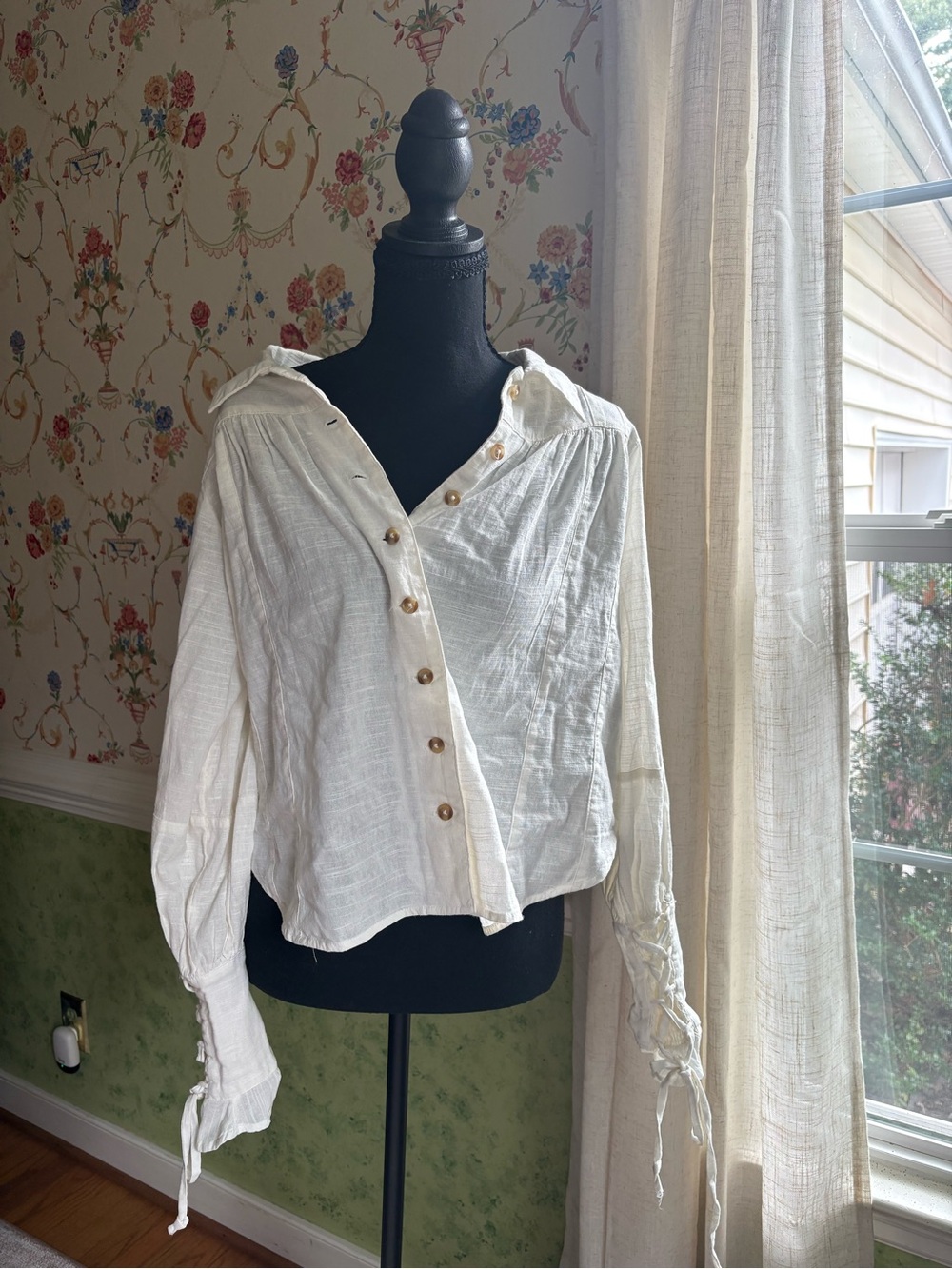 Free People Cream Button-Front Lightweight Linen Shirt